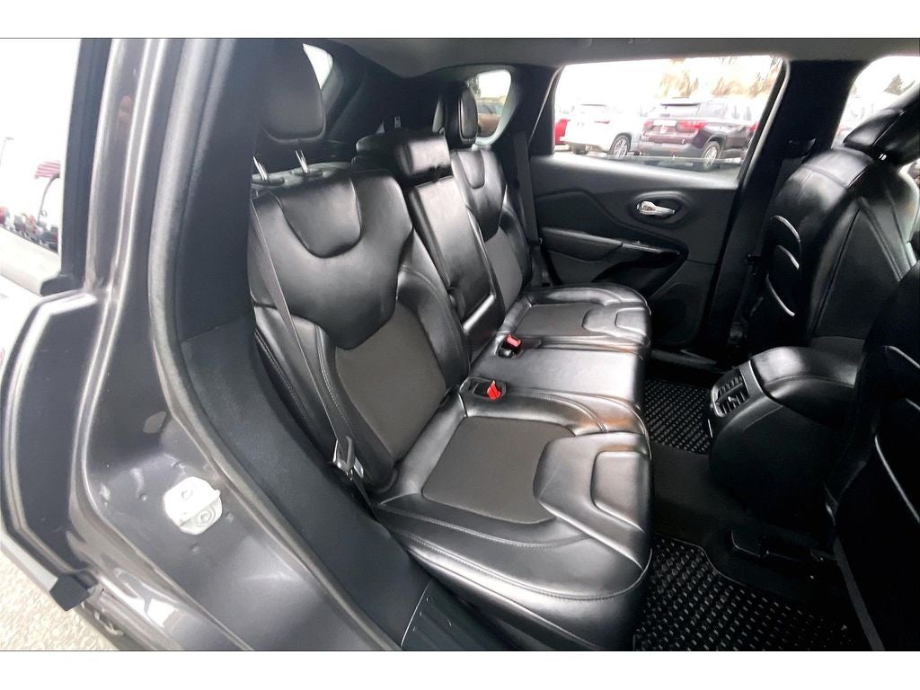 2020 Jeep Cherokee Altitude