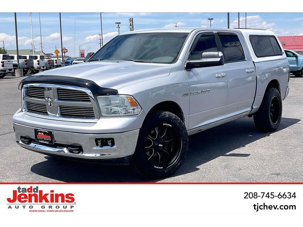 2011 RAM 1500 ST 4x4 Crew Cab's photo
