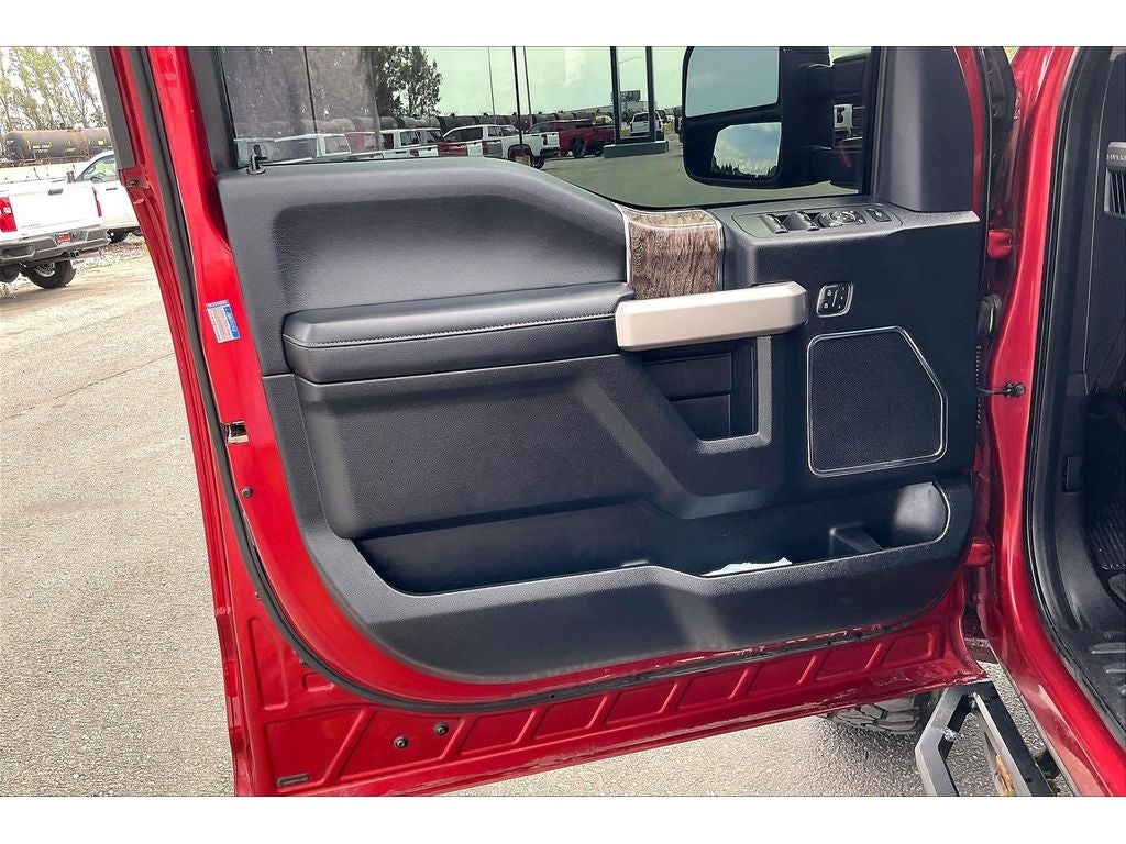 2017 Ford Super Duty F-250 SRW Lariat