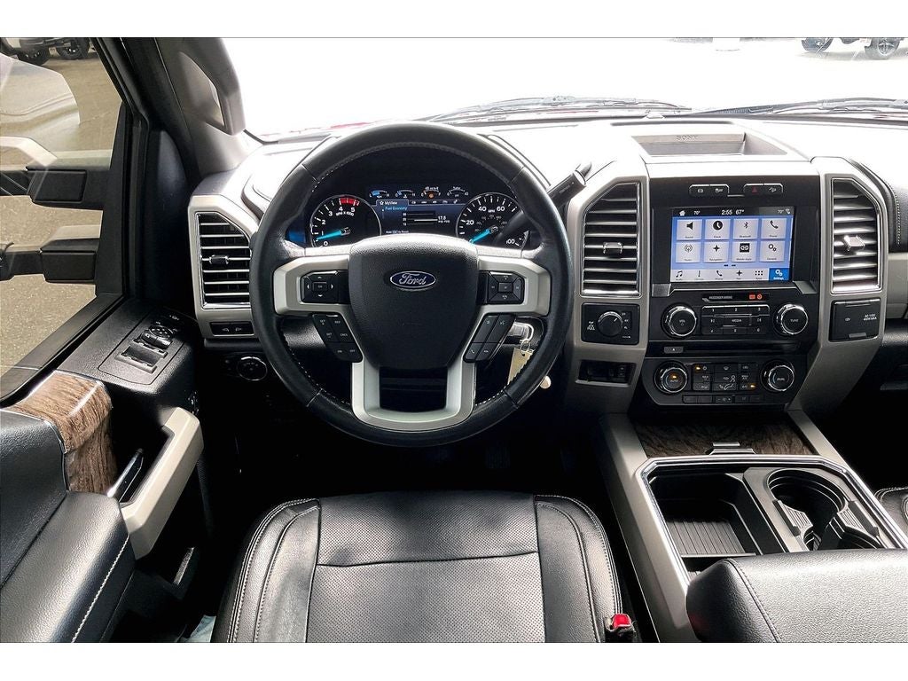 2017 Ford Super Duty F-250 SRW Lariat