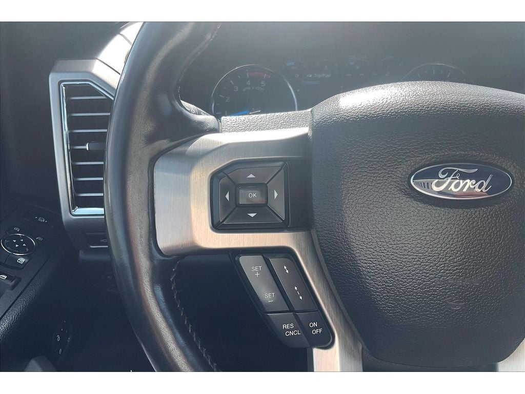 2017 Ford Super Duty F-350 SRW Platinum