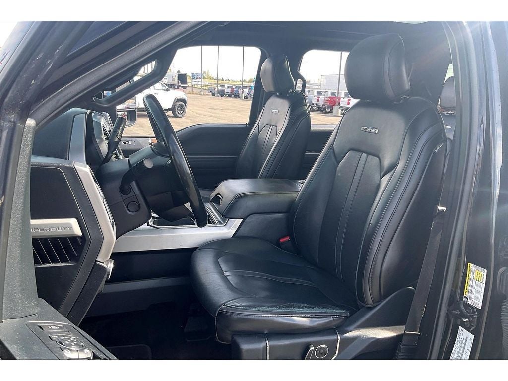 2017 Ford Super Duty F-350 SRW Platinum