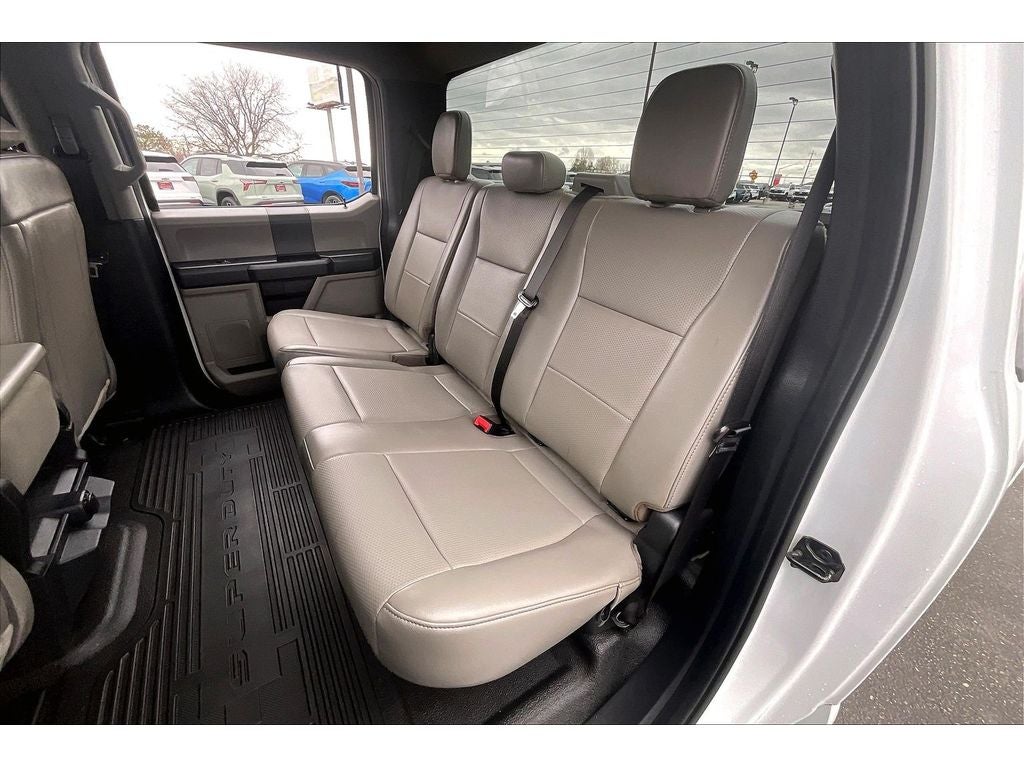 2022 Ford Super Duty F-350 SRW XL