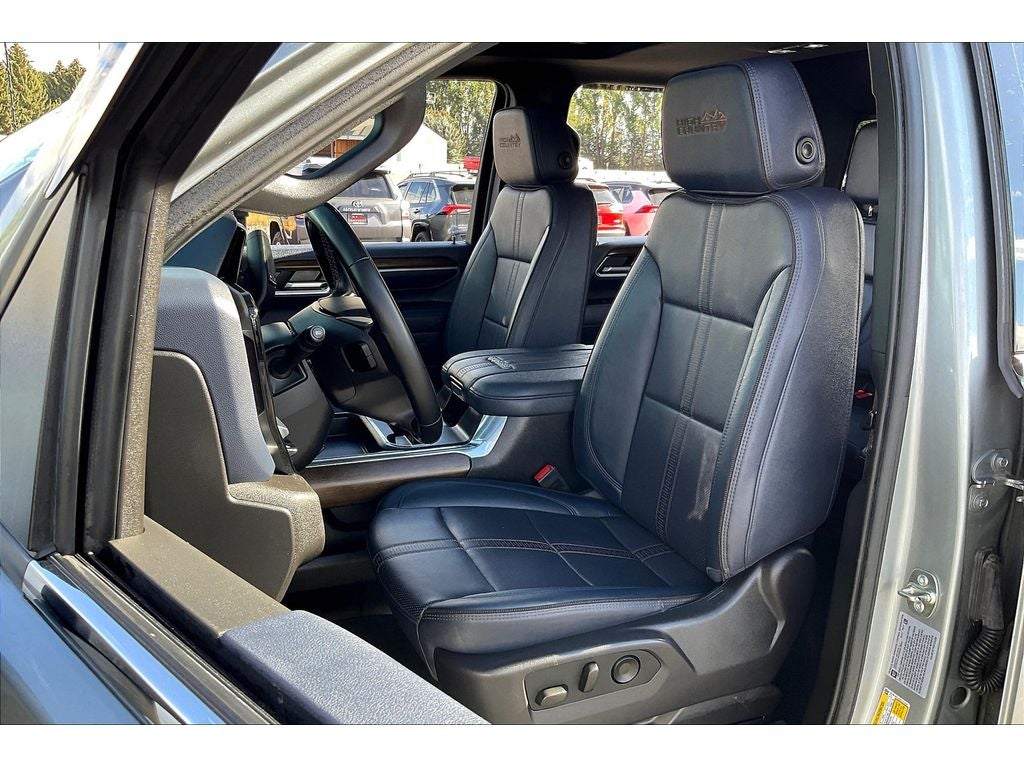 2025 Chevrolet Silverado 3500 HD High Country