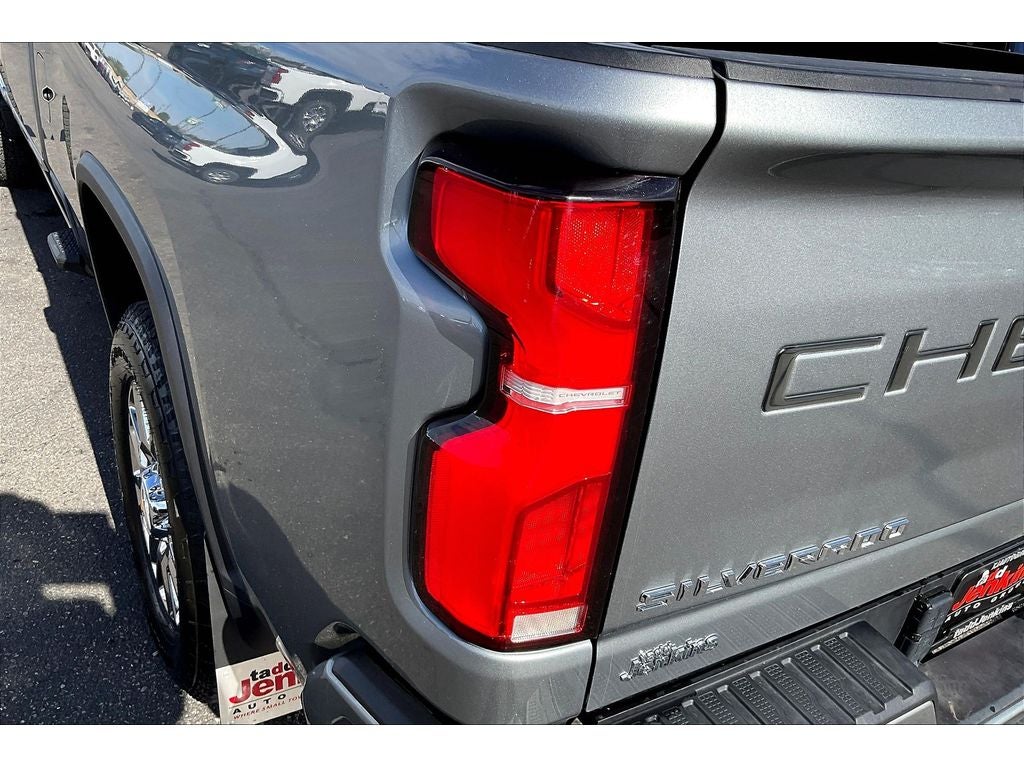 2025 Chevrolet Silverado 3500 HD High Country