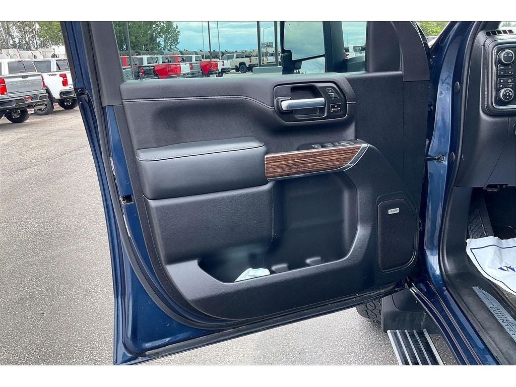 2023 Chevrolet Silverado 3500 HD High Country