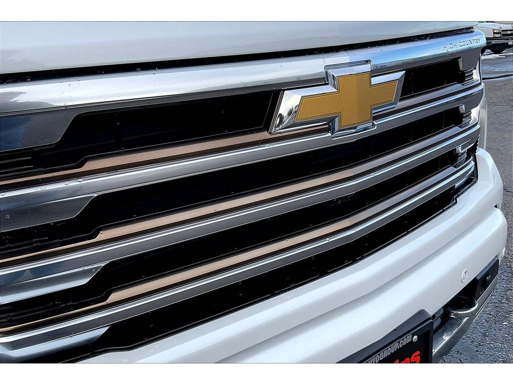 2022 Chevrolet Silverado 1500 High Country