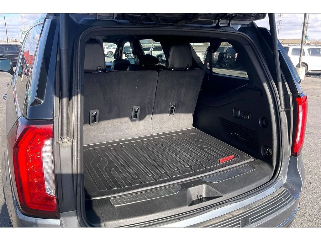 2022 GMC Yukon XL AT4