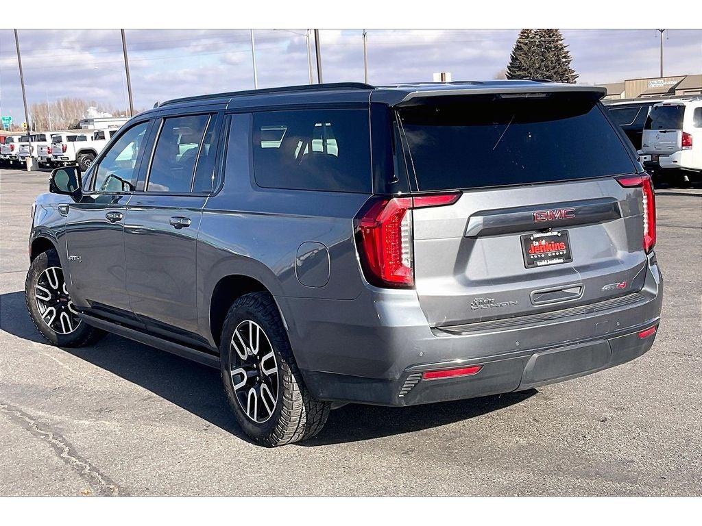 2022 GMC Yukon XL AT4