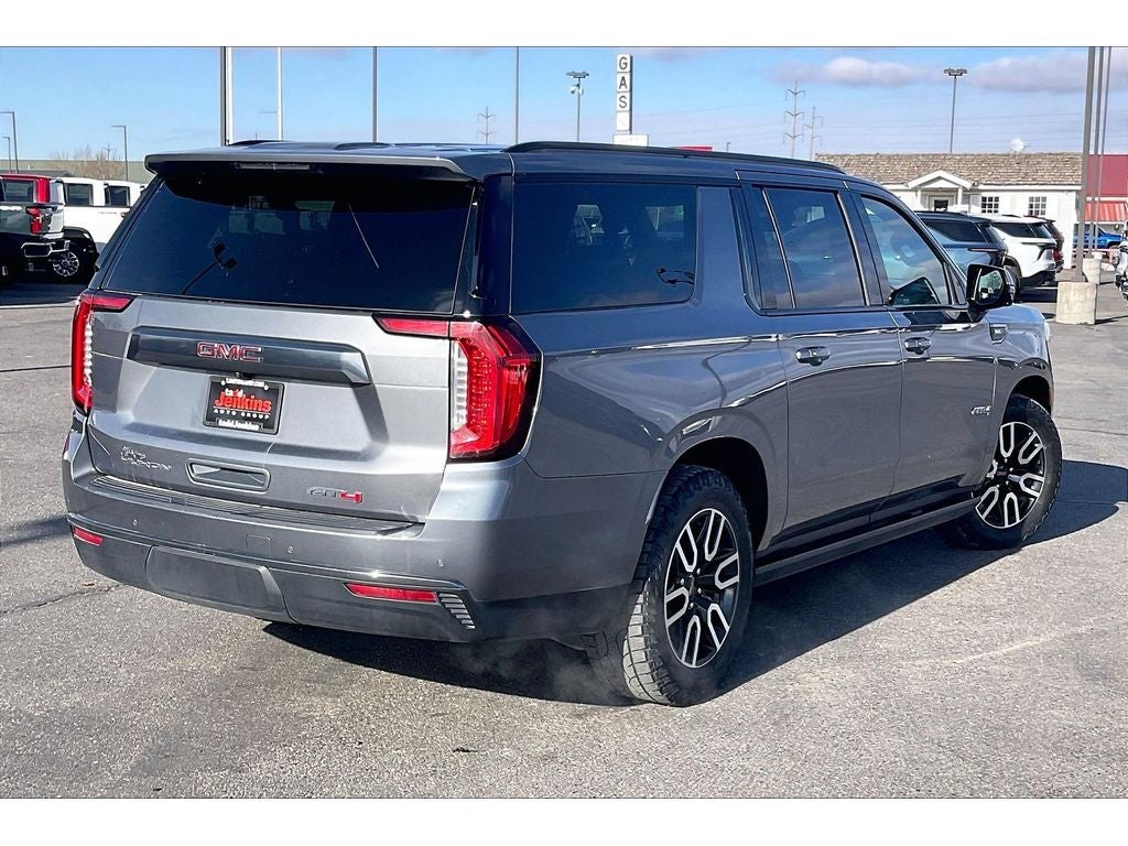 2022 GMC Yukon XL AT4