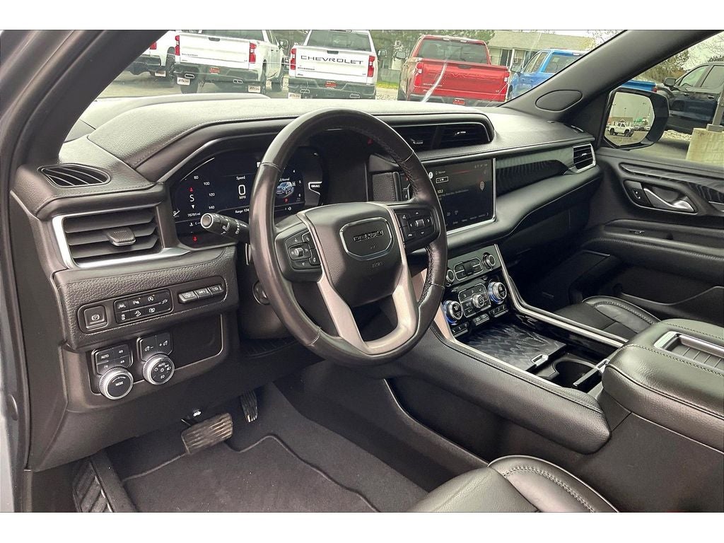 2022 GMC Yukon XL Denali