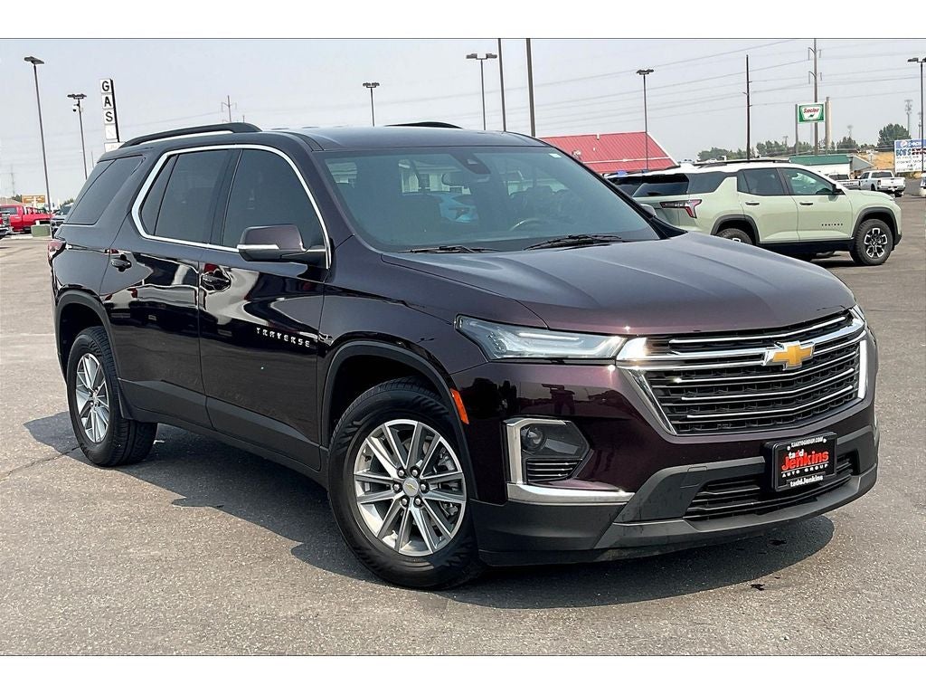 2022 Chevrolet Traverse LT Cloth