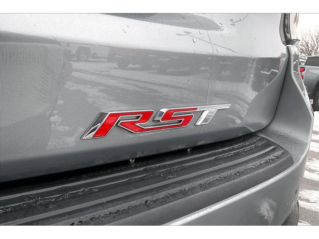 2025 Chevrolet Suburban RST