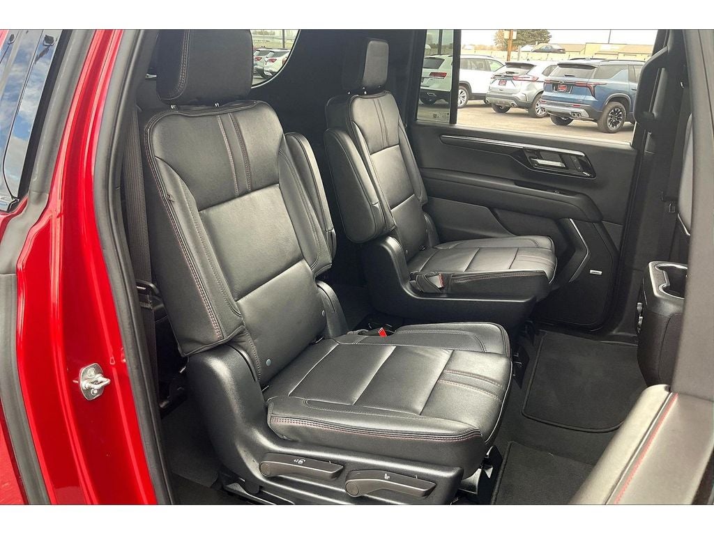 2025 Chevrolet Suburban RST