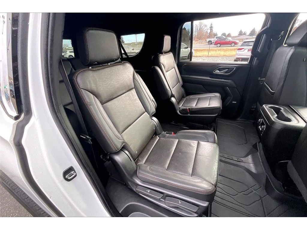 2022 Chevrolet Suburban High Country