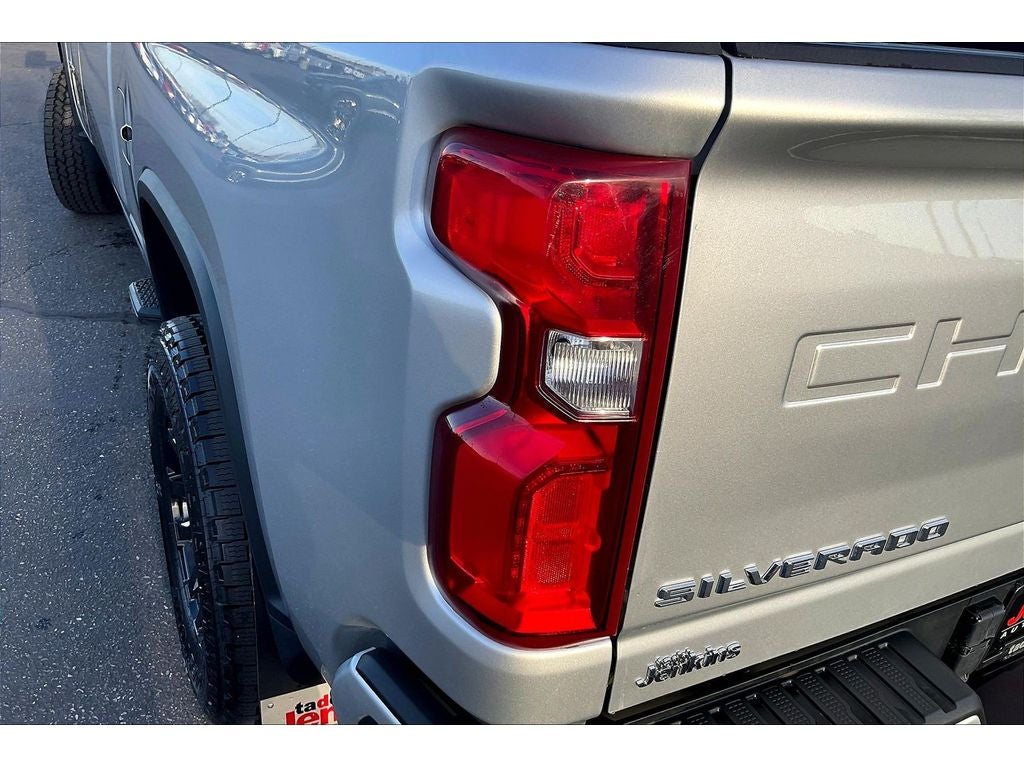 2023 Chevrolet Silverado 3500 HD High Country