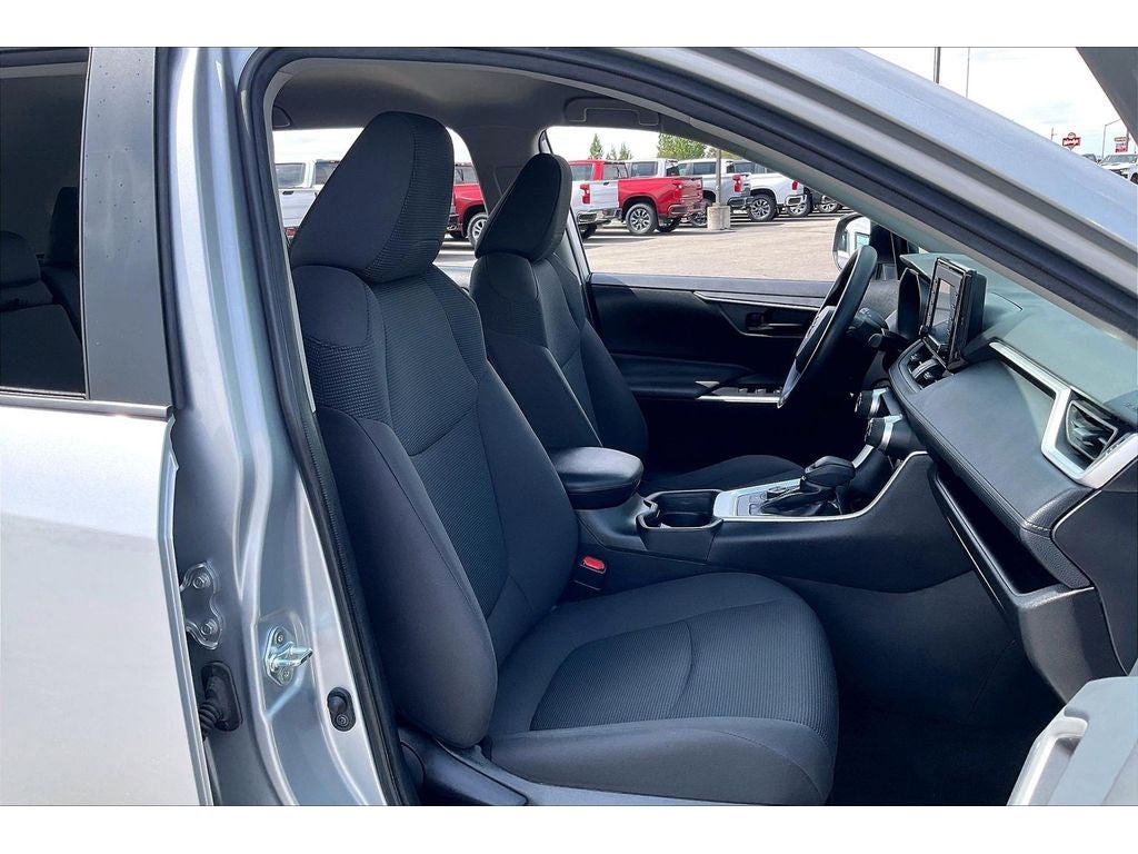 2021 Toyota RAV4 Hybrid LE
