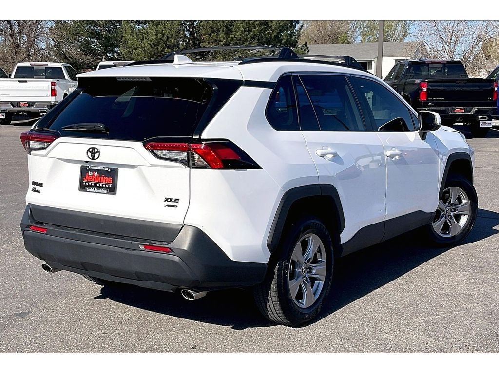 2022 Toyota RAV4 XLE