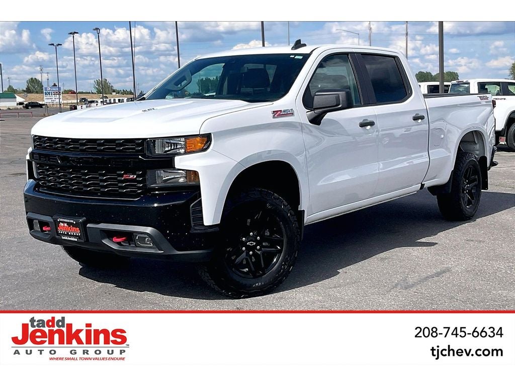 2022 Chevrolet Silverado 1500 Custom Trail Boss 4X4 Crew Cab Short Box's photo