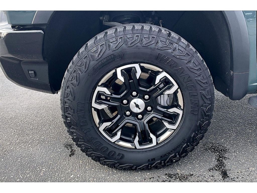 2025 Chevrolet Silverado 1500 ZR2