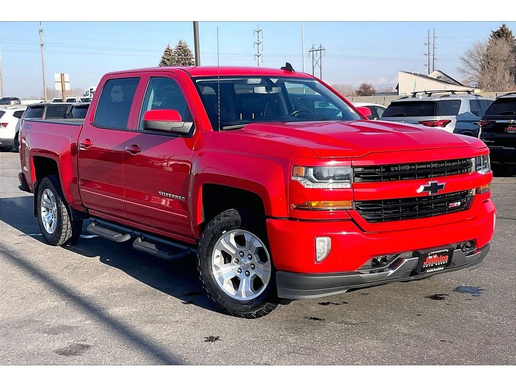 Used 2018 Chevrolet Silverado 1500 LT with VIN 3GCUKREC3JG637660 for sale in Rigby, ID