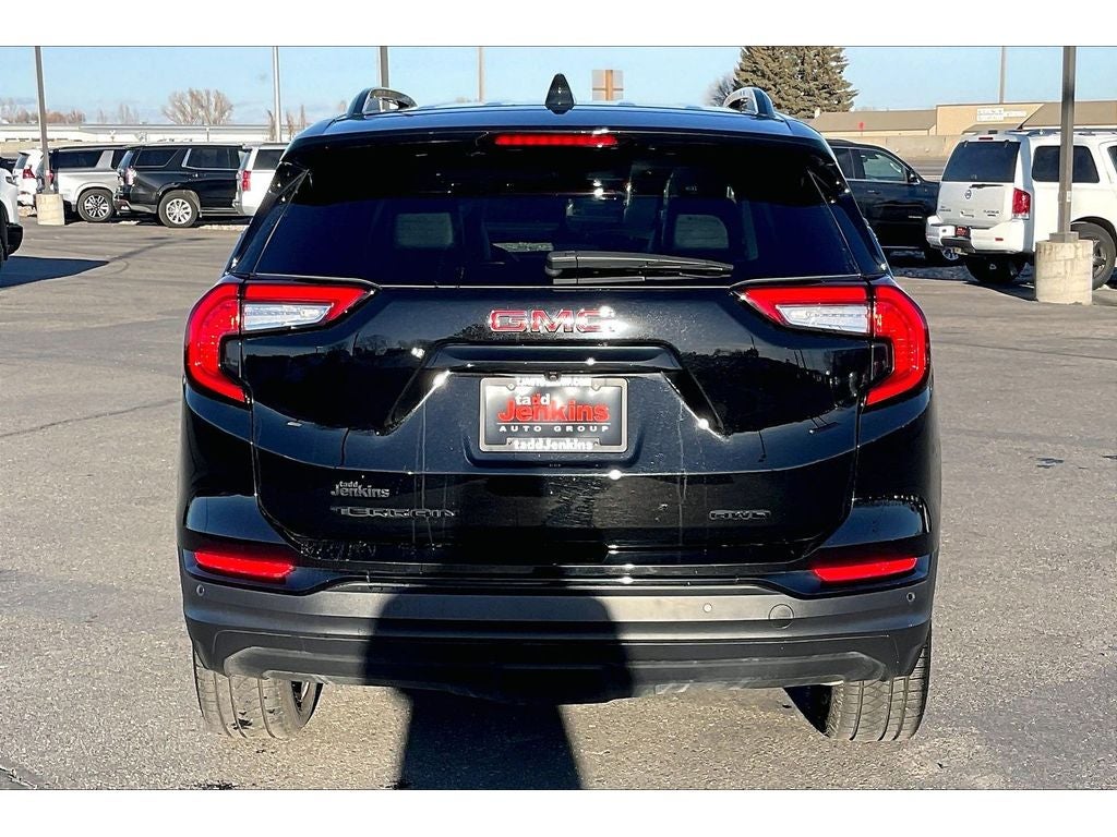 2024 GMC Terrain SLT
