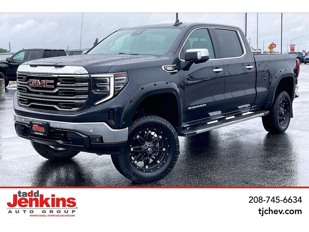 2024 GMC Sierra 4WD Crew Cab Short Box SLT's photo