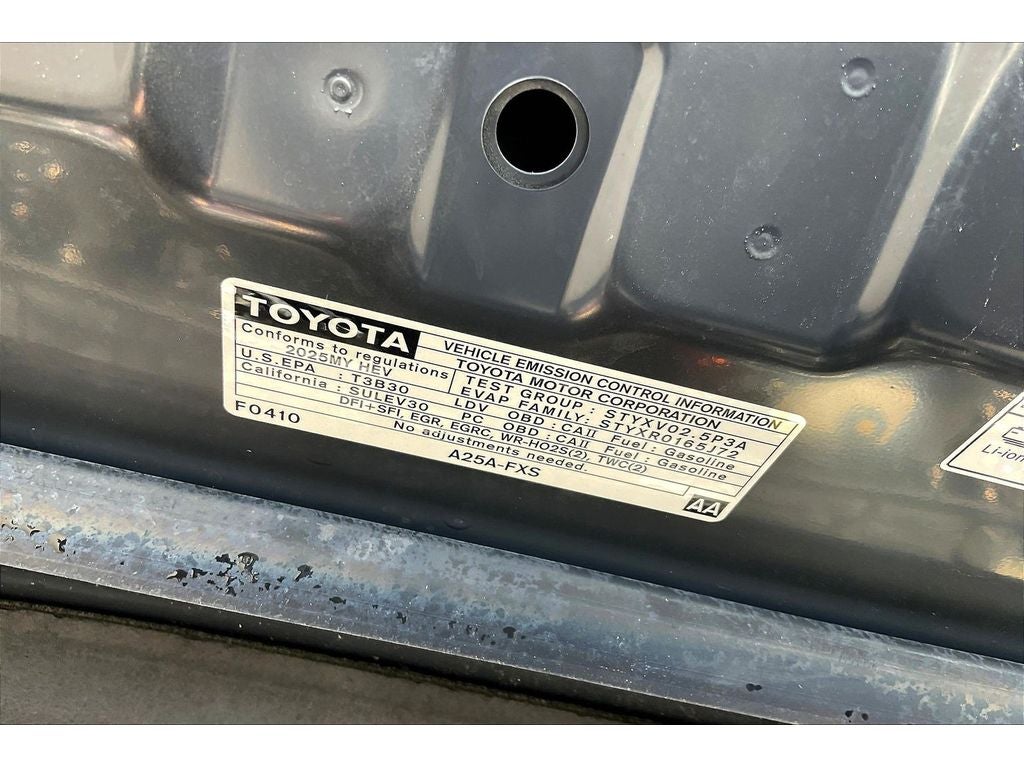 2025 Toyota Camry LE