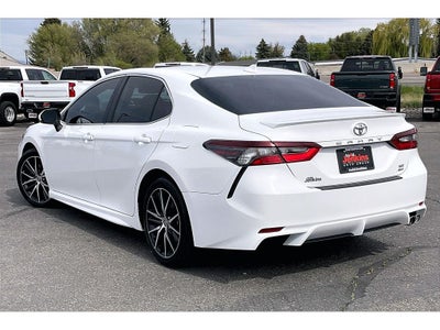 2022 Toyota Camry SE