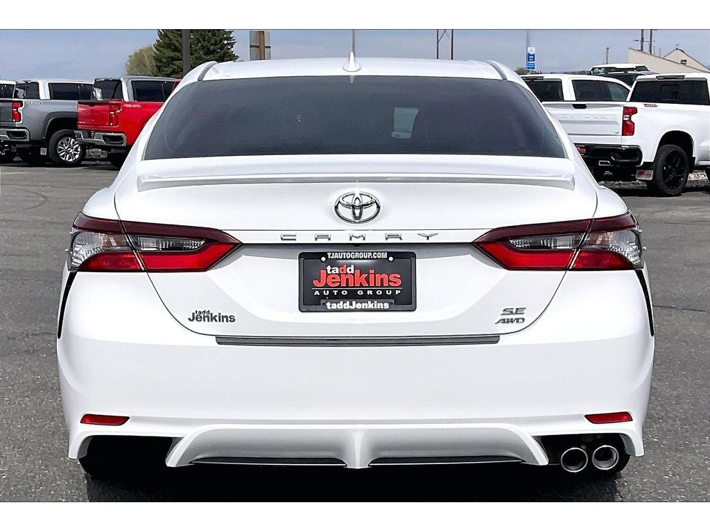 2022 Toyota Camry SE