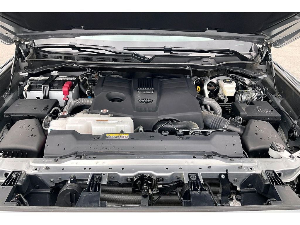2025 Toyota Tundra 4WD SR5