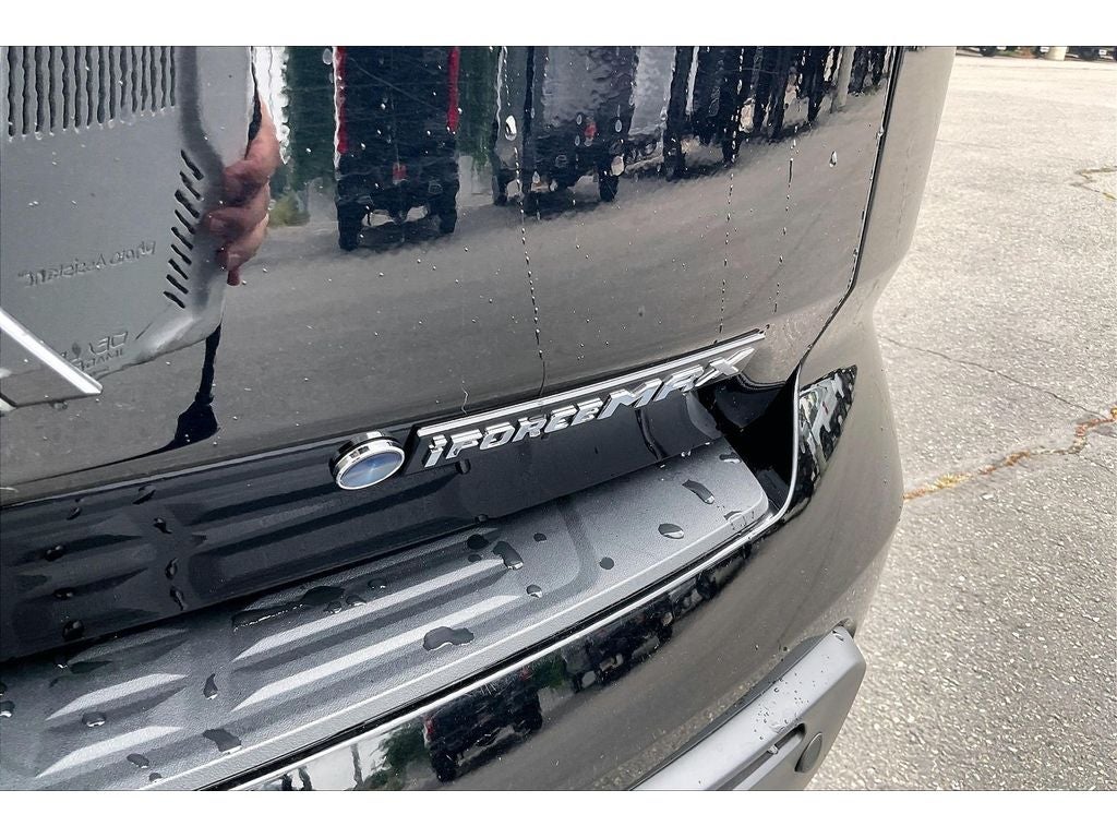 2025 Toyota Sequoia SR5
