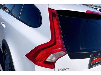 2016 Volvo V60 Cross Country T5