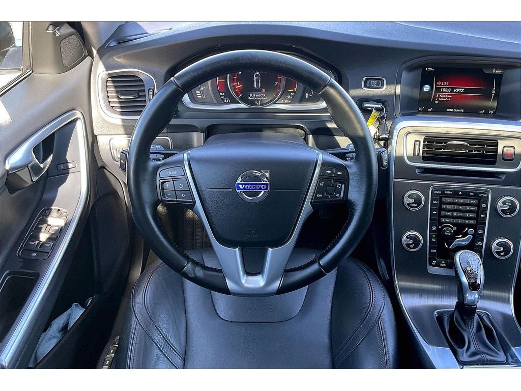 2016 Volvo V60 Cross Country T5